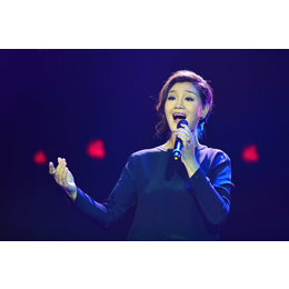 降央卓玛与演出经纪 天籁之音背后的专业推手