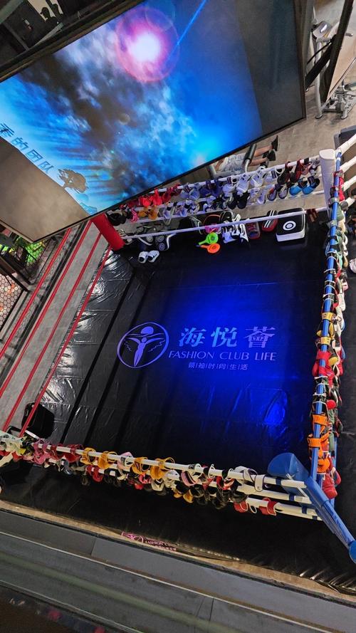 设备:很齐全,能满足我的所有需求\\n环